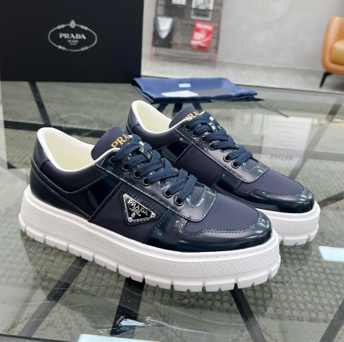 Prada Downtown chunky