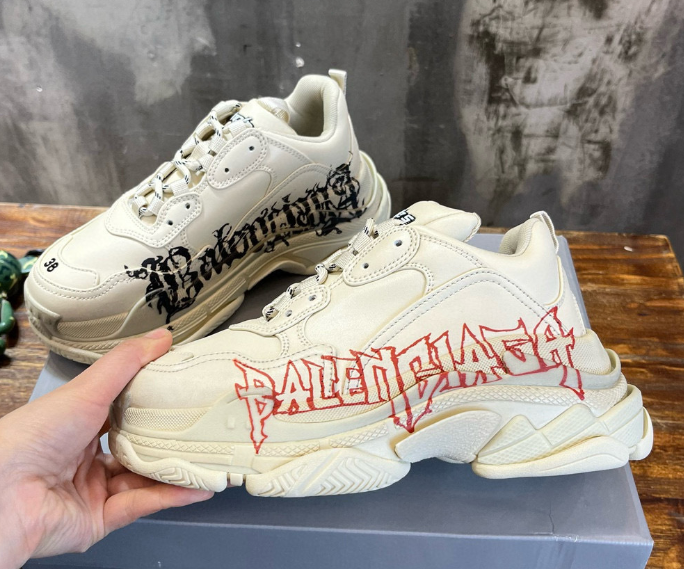 Balenciaga Triple S