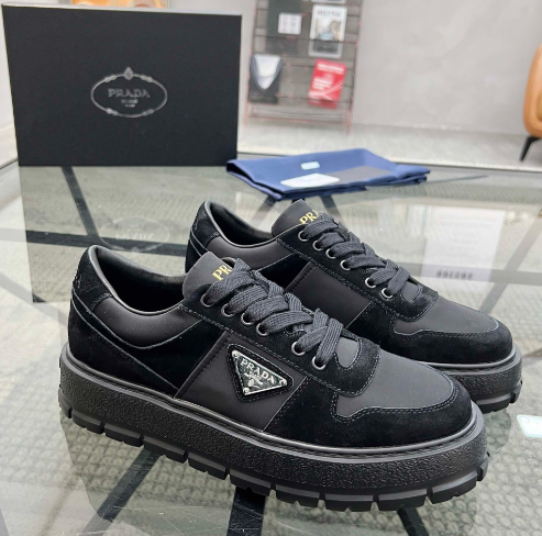 Prada Downtown chunky