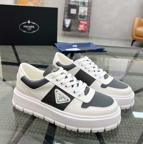 Prada Downtown chunky