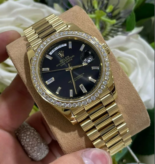 Rolex Day-Date 40 Yellow Gold Diamond Bezel