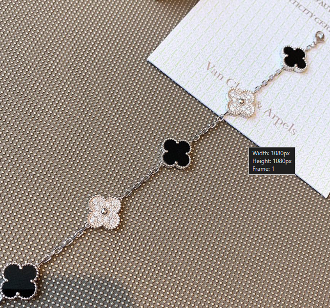 Van Cleef & Arpels Vintage Alhambra Bracelet – Onyx & Diamond Pavé