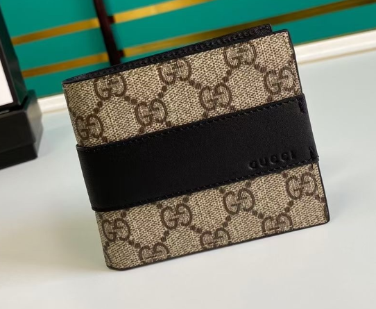 Gucci GG Supreme Wallet – Black Leather Band