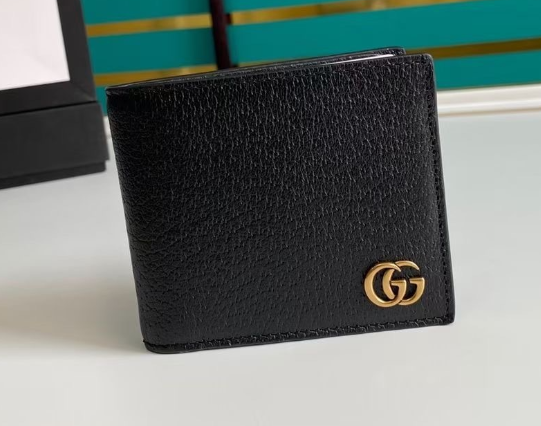 Gucci Black Leather Wallet – Gold GG Emblem