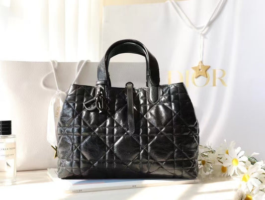 Dior Medium D-Lite Tote Bag – Black Cannage Leather