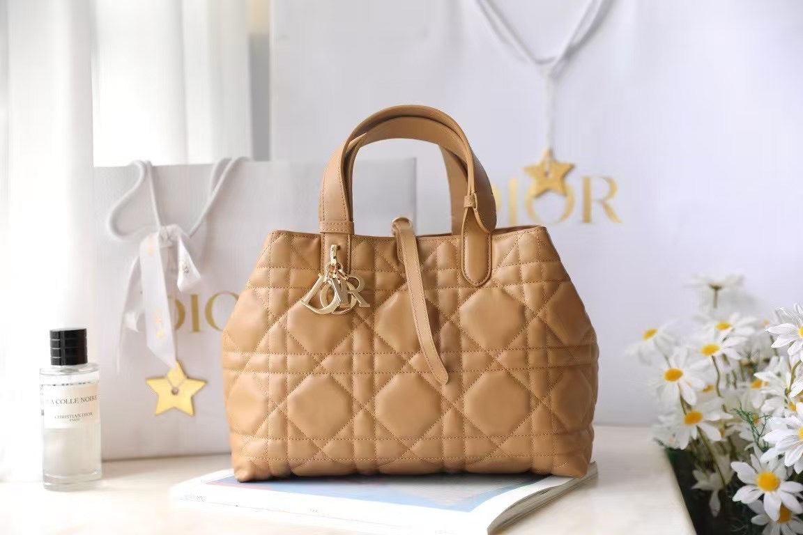 Dior Medium D-Lite Tote Bag – Beige Cannage Leather